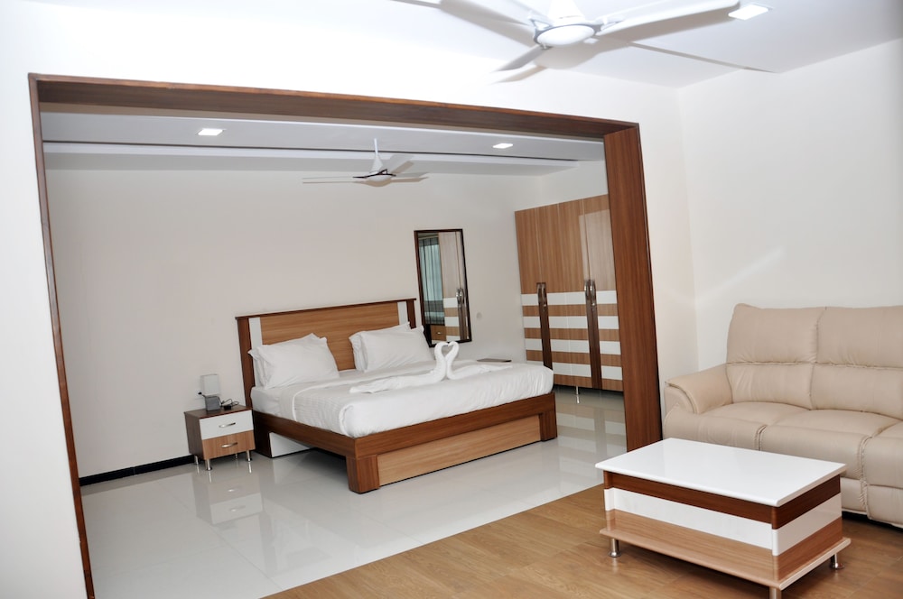 Santhoshpuri 18/36
