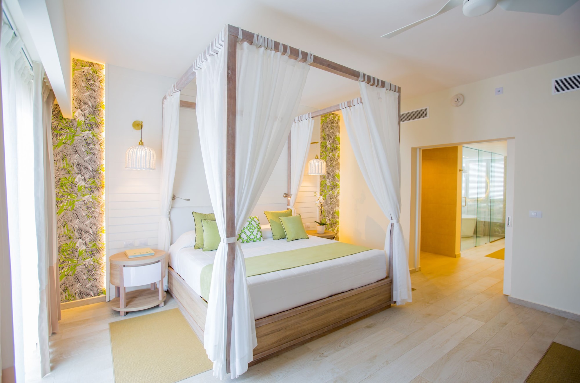 RENOVATED, SUITE