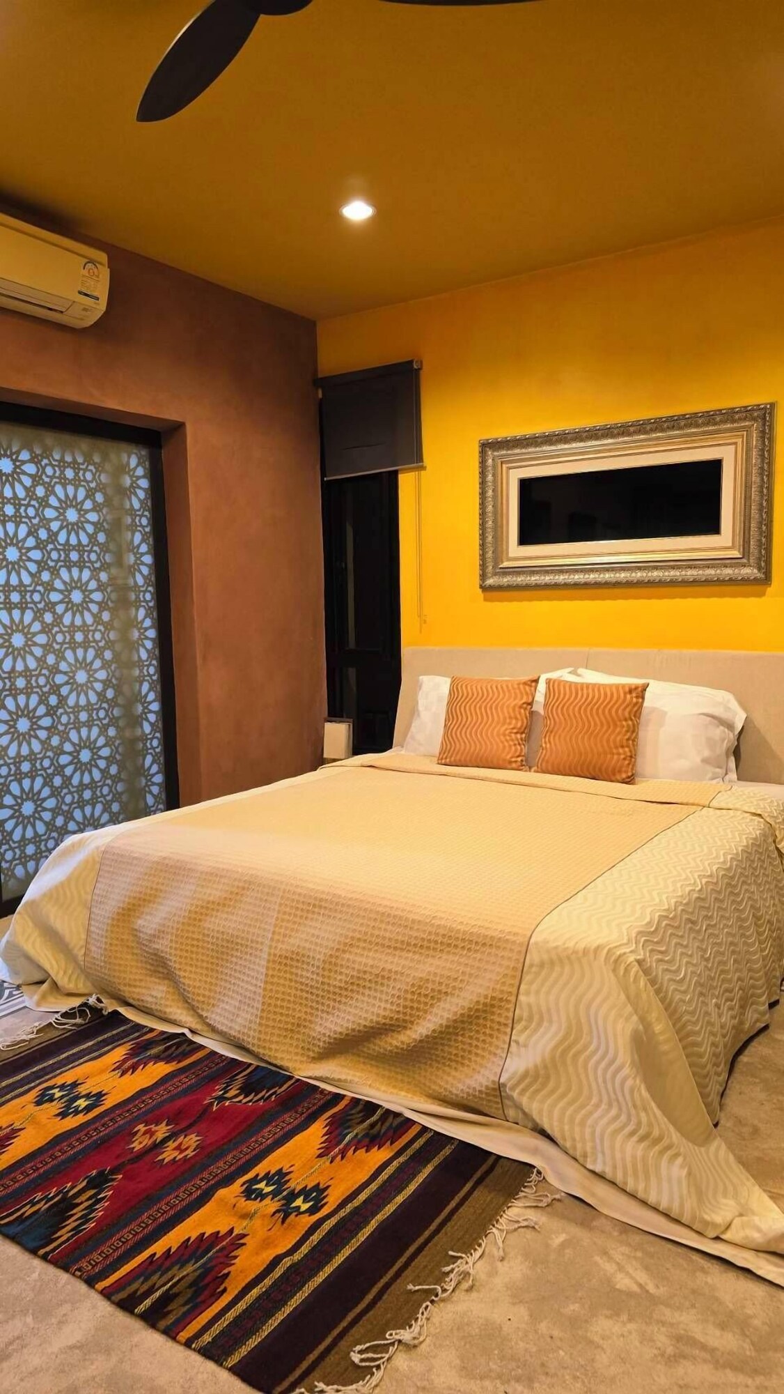 Love, King Bed, with View