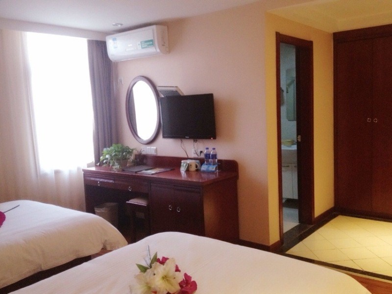 GreenTree Inn Anhui Chuzhou Wandong International Car City Express Hotel 29/44