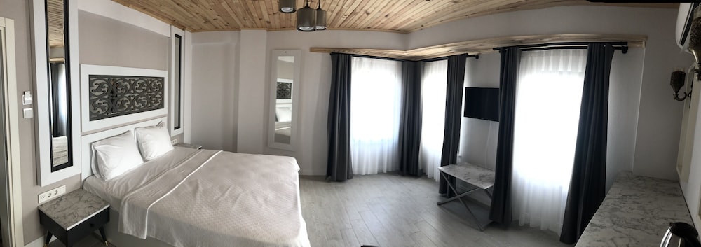 Del Mar Hotel 18/43