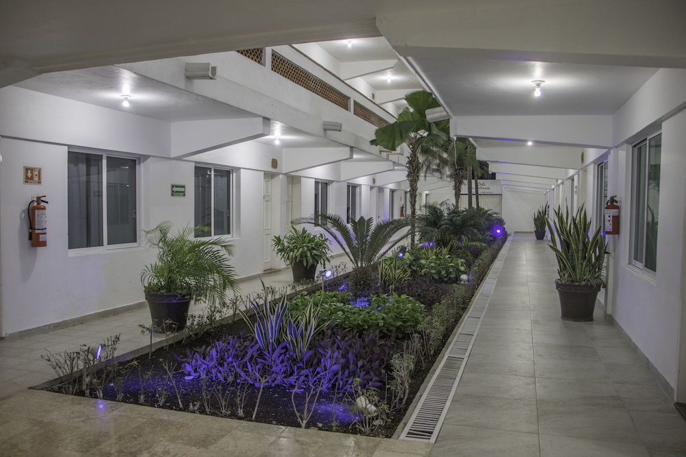 Hotel Casa Blanca 19/50