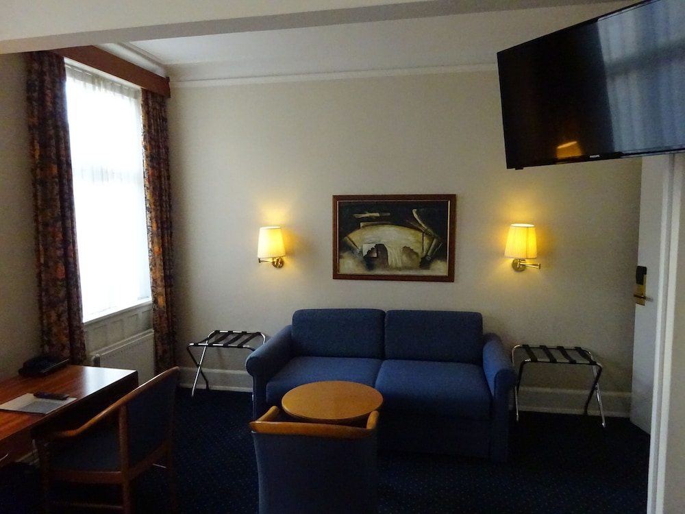 City Nebo Hotel 39/65