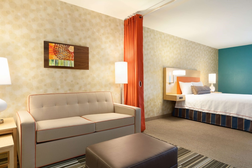 Home2 Suites By Hilton el Paso Airport 11/42