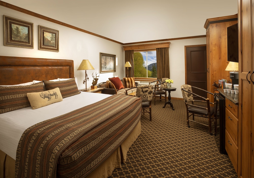 Parkway Inn 19/64