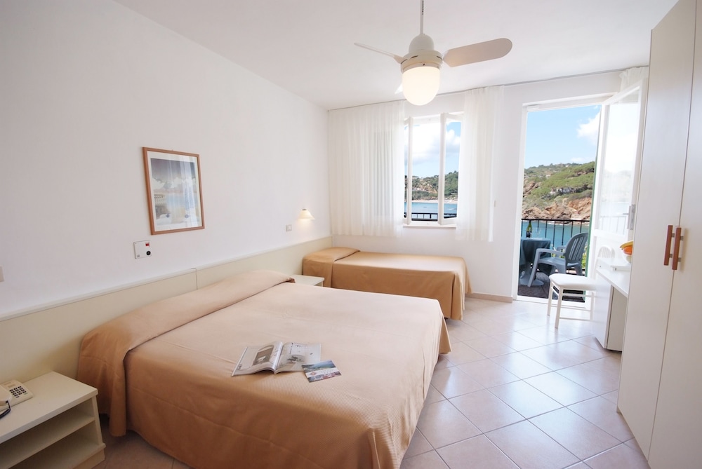 Hotel Dino 5/50