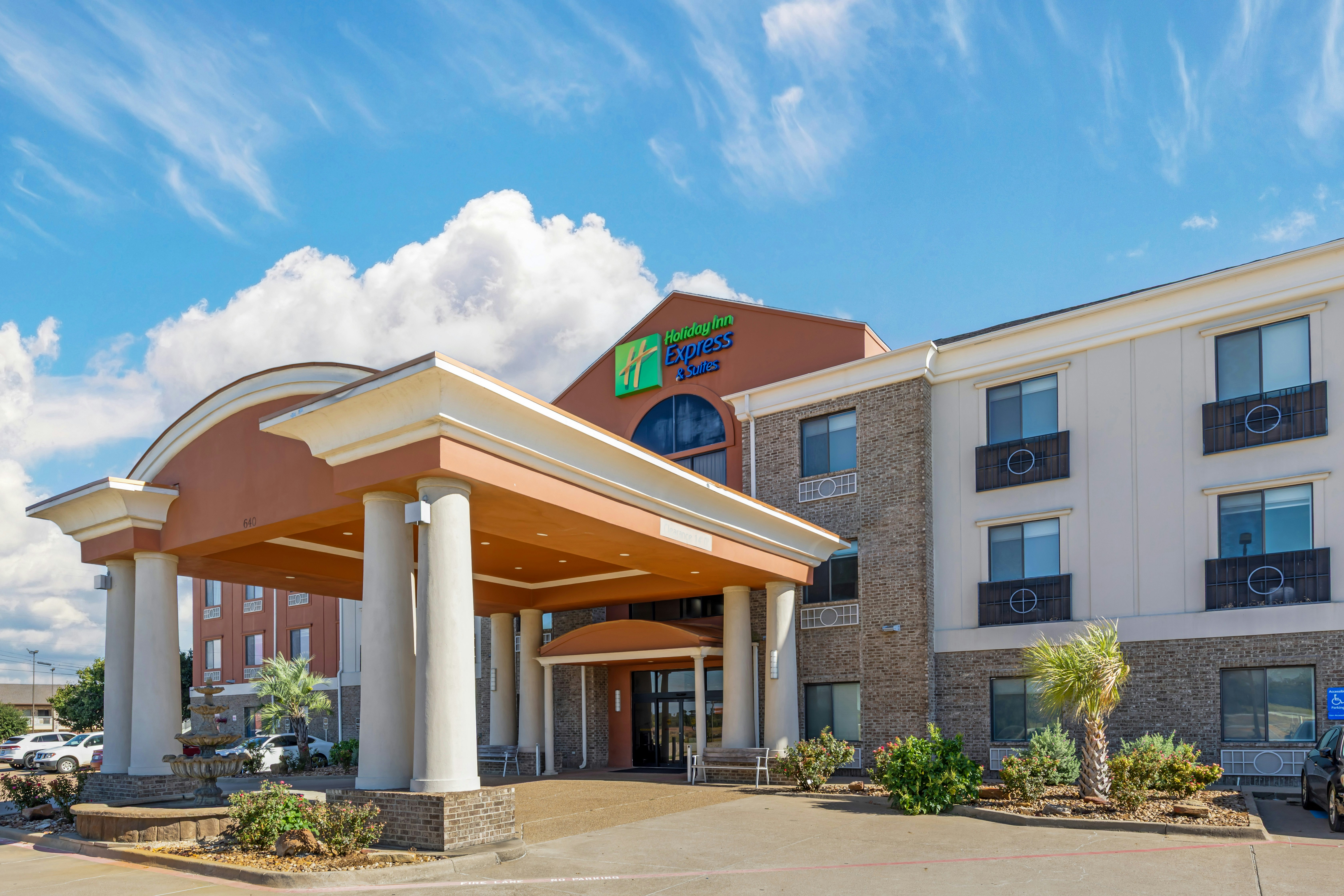 Holiday Inn Express Hotel Suites Fairfield North 10/63