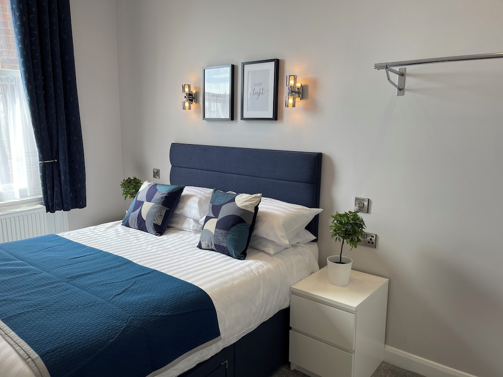 Marlborough Seafront Holiday Apartments 6/50