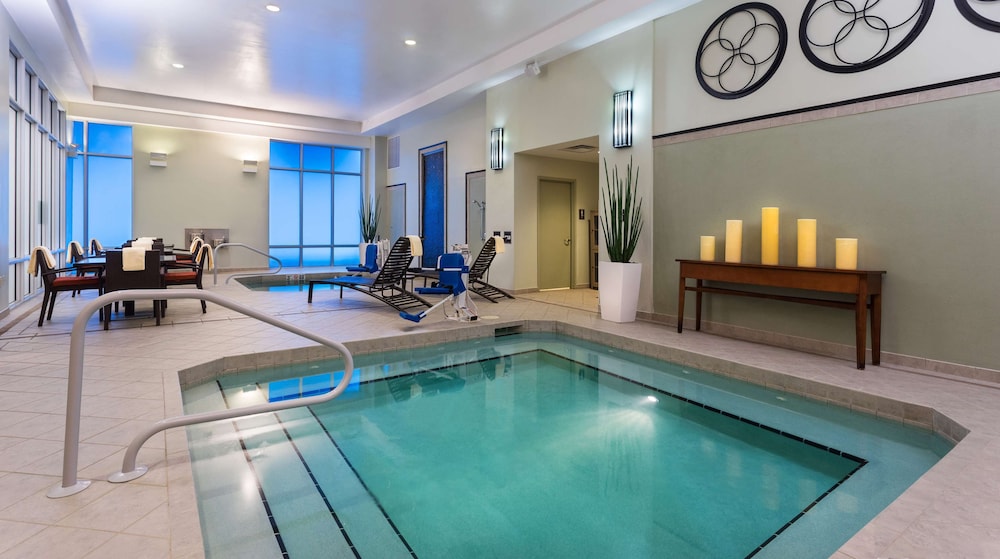 Hyatt Place West Palm Beach/Downtown 32/70