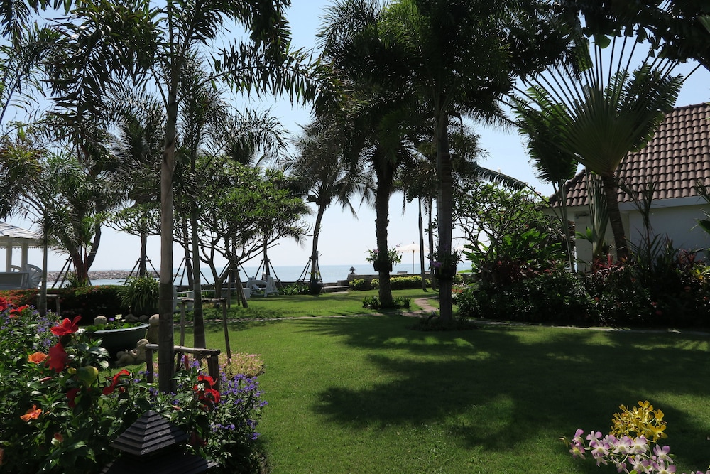 Chomtalay Resort At Had Chaosamran Beach 26/34