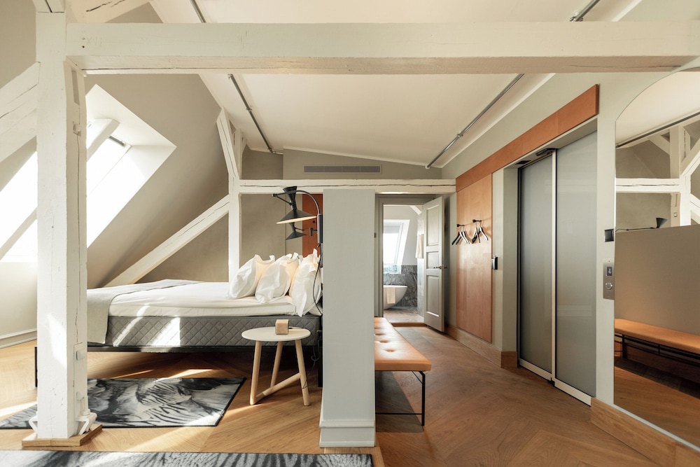 Penthouse Suite, King Bed