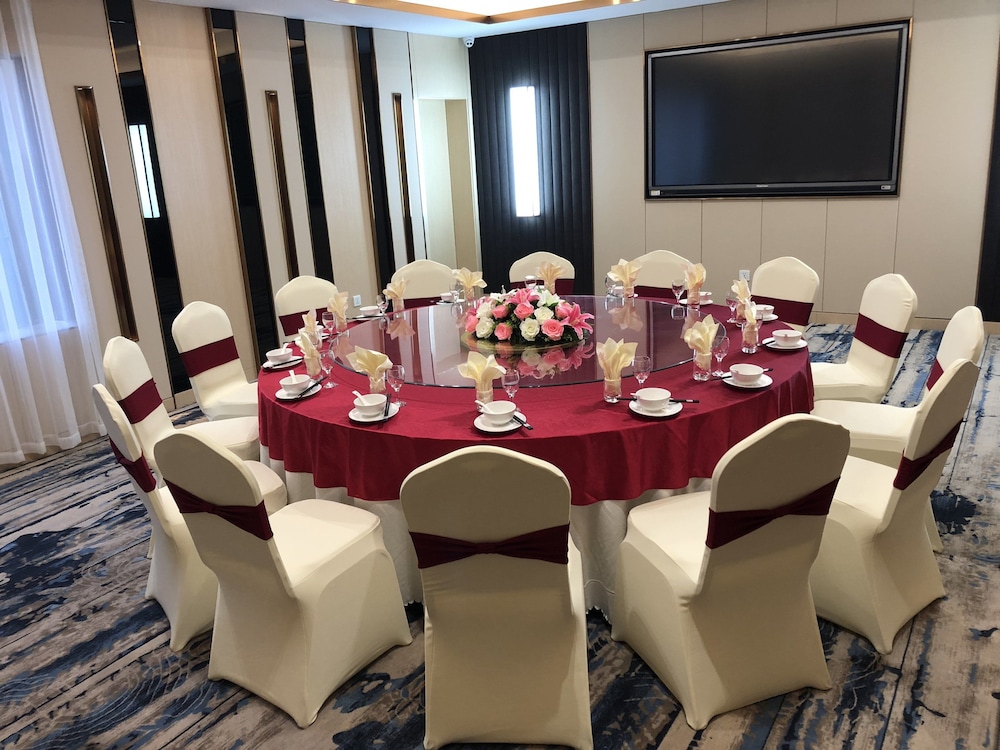 Holiday Inn Express Chengdu Tianhe 36/52