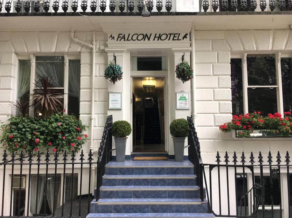 Falcon Hotel 1/50