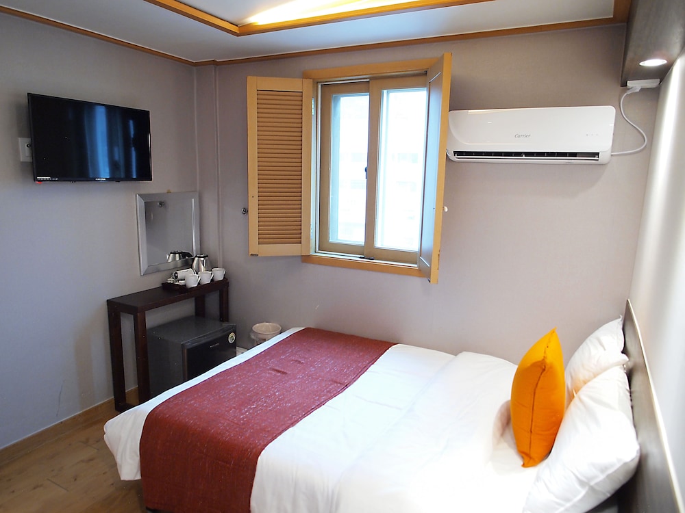 HOTEL PARK HILL MYEONGDONG 22/50
