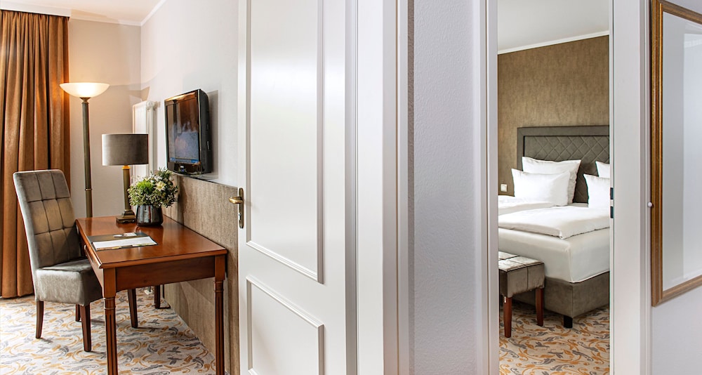 Victor Apos S Residenz Hotel Berlin 33/33