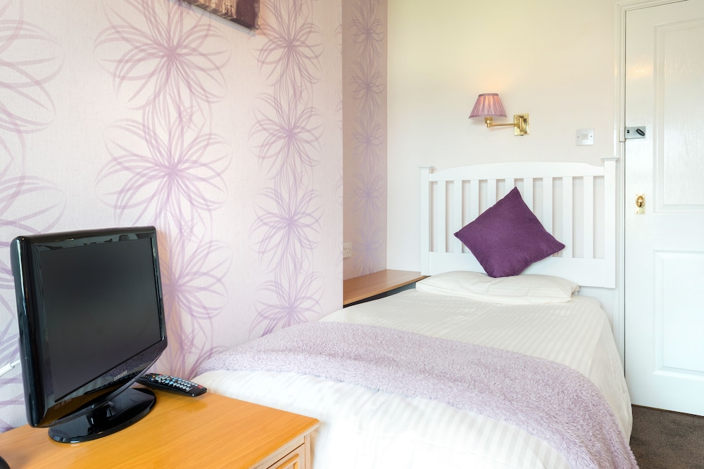 Marine Hotel Paignton 16/32