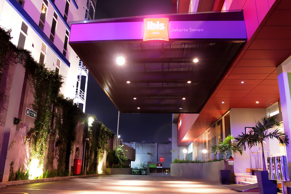 Ibis Jakarta Senen 4/56