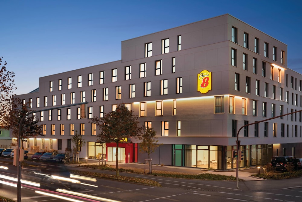 Super 8 by Wyndham Augsburg 3/53