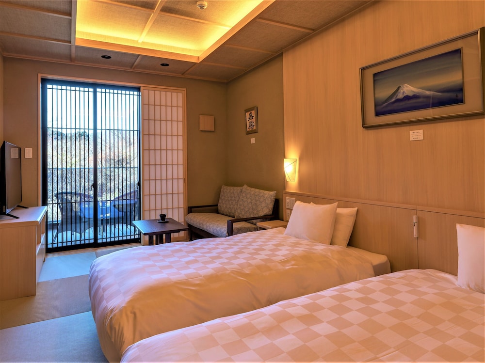 Japanese, Twin Beds, Outdoor Bath