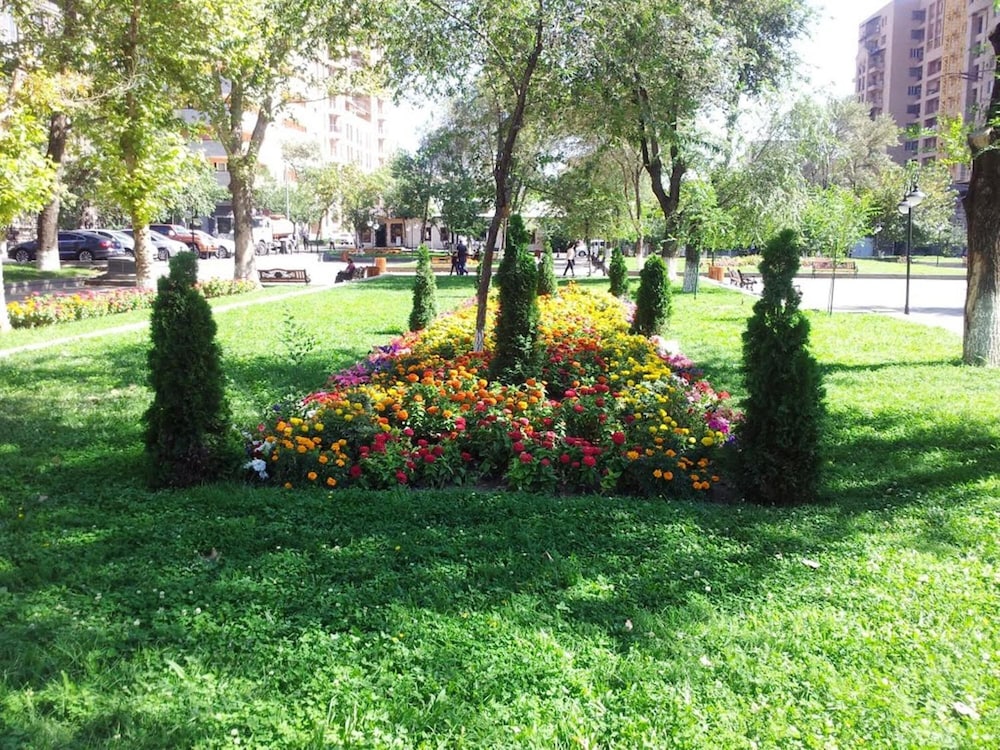 City Centre Hotel Yerevan 46/49