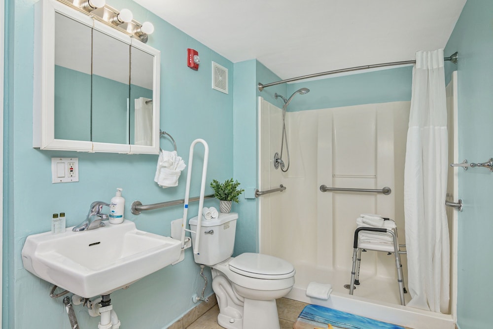 Latitude 26 Waterfront Resort & Marina 66/66