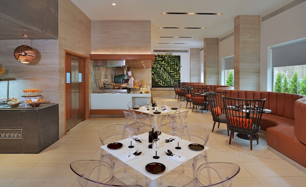 Radisson Bengaluru City Center 40/58