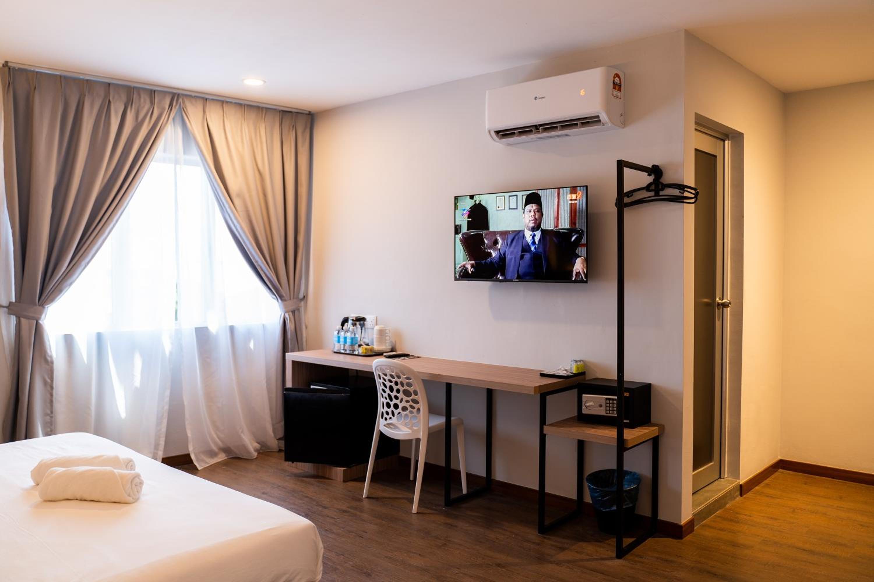 Superior, Family, RM Hotel Muar 5/9