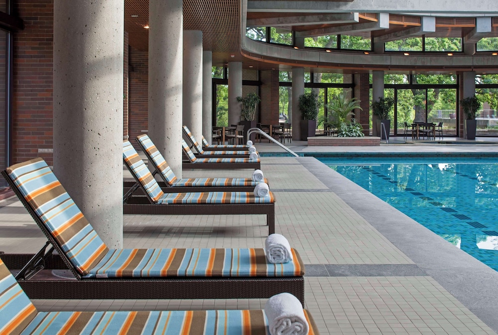 Hyatt Lodge Oak Brook Chicago 32/71