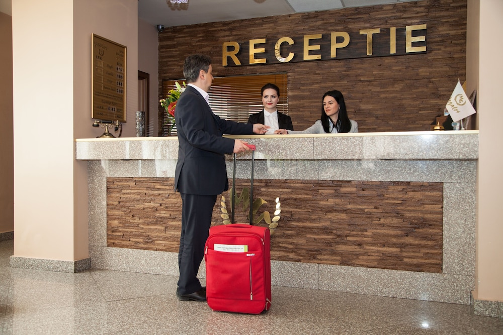 Hotel Megalos 7/40