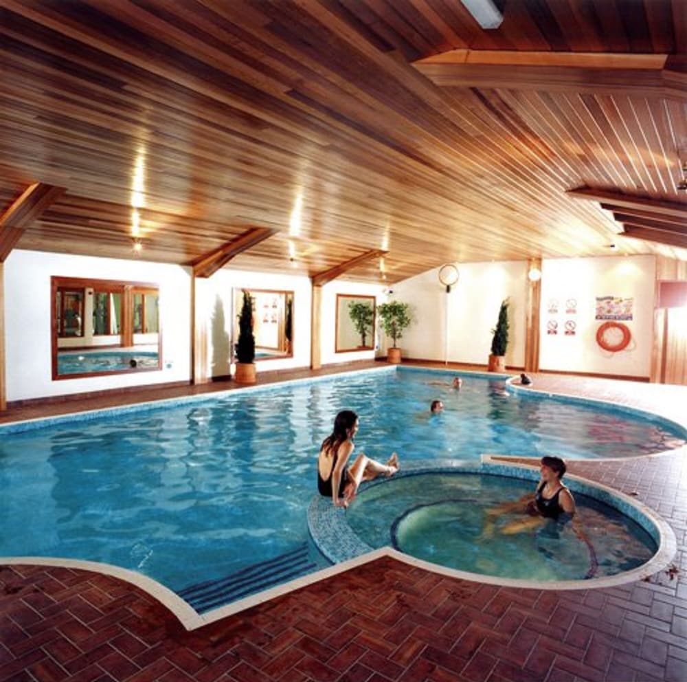 Elstead Hotel 19/50