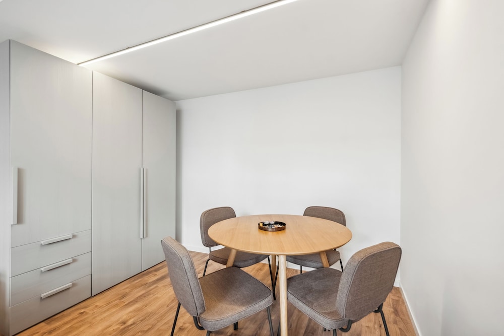 HOTEL BASEL 44/50