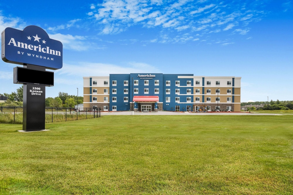 AmericInn by Wyndham International Falls Southwest 2/50