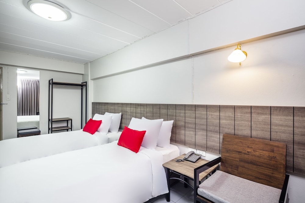 Standard, Twin Beds, No Parking
