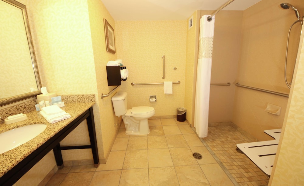 Hampton Inn Ellsworth/Bar Harbor 26/41