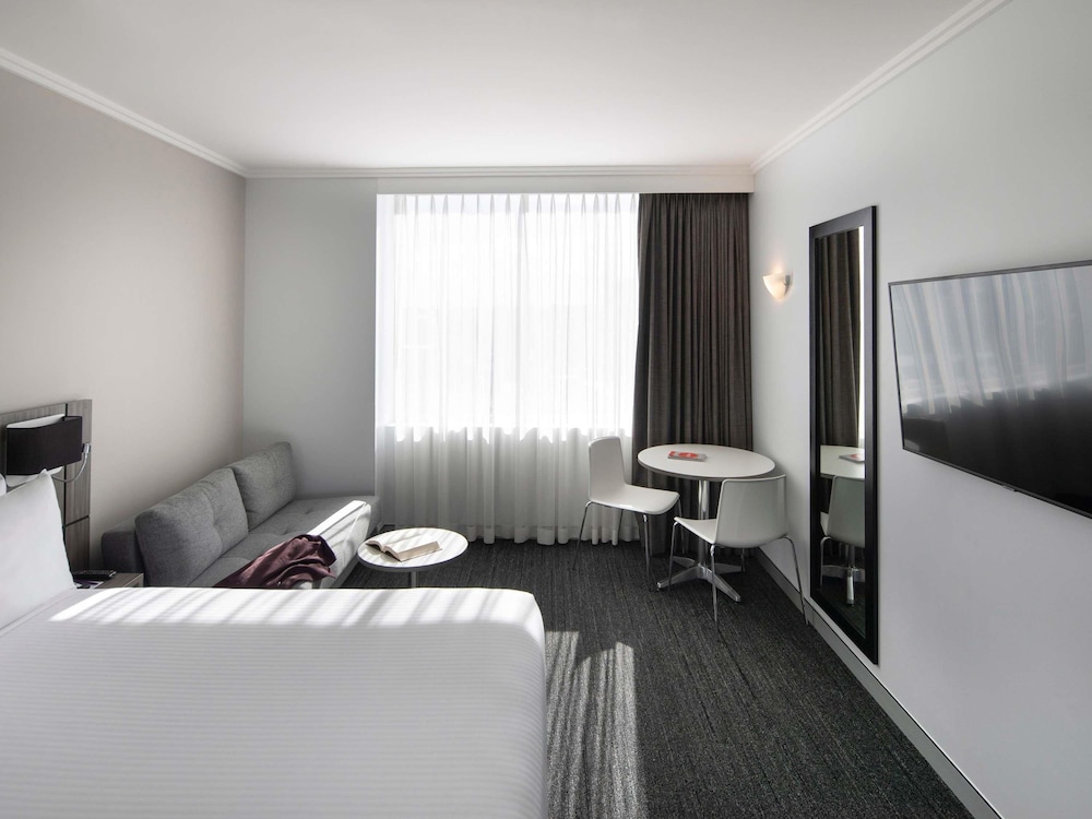Mercure Sydney Bankstown 14/49