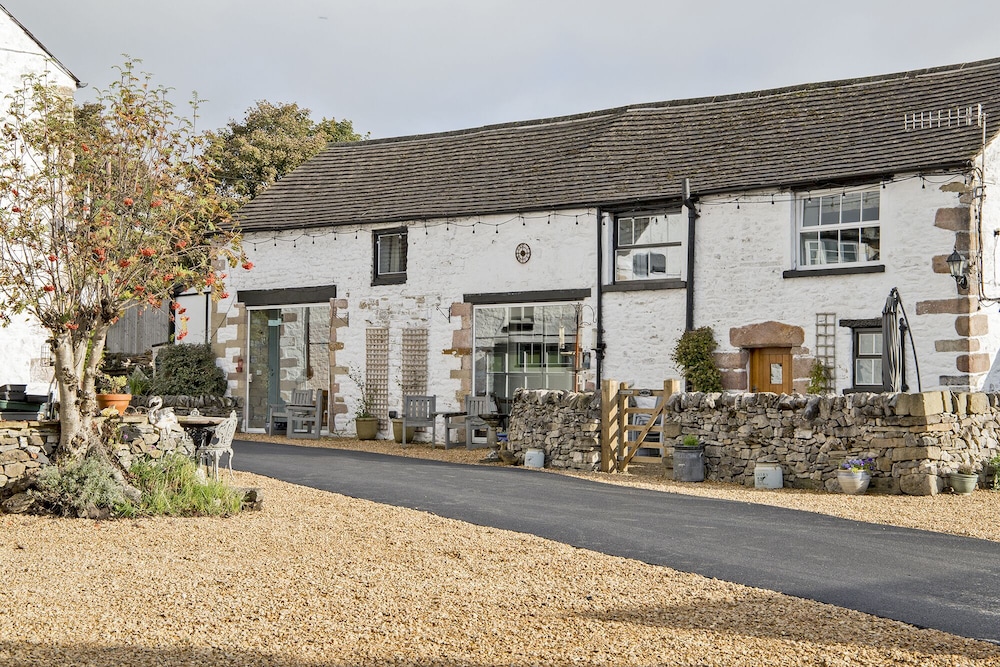 Hawthorn Farm Guest House 43/50
