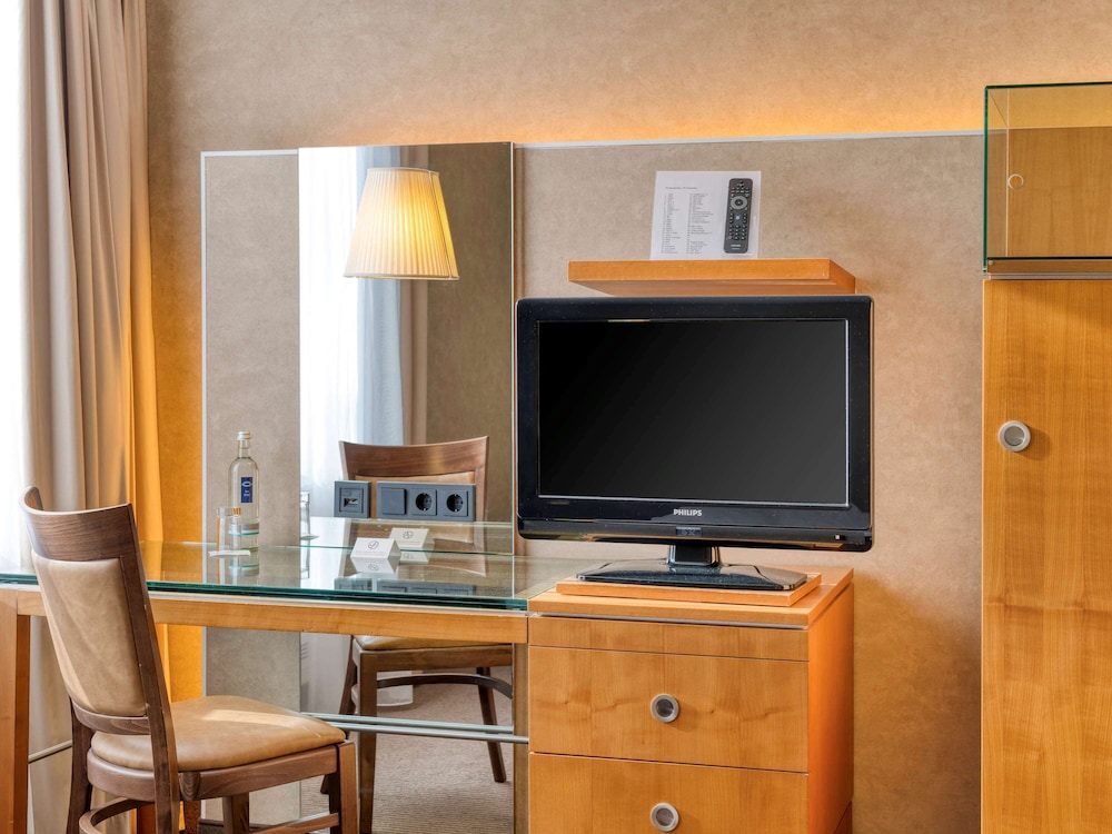 Mercure Parkhotel Monchengladbach 67/76