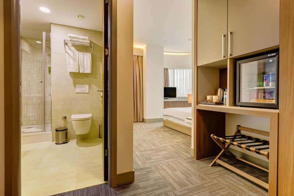 Plus Hotel Bostanci Atasehir 30/63