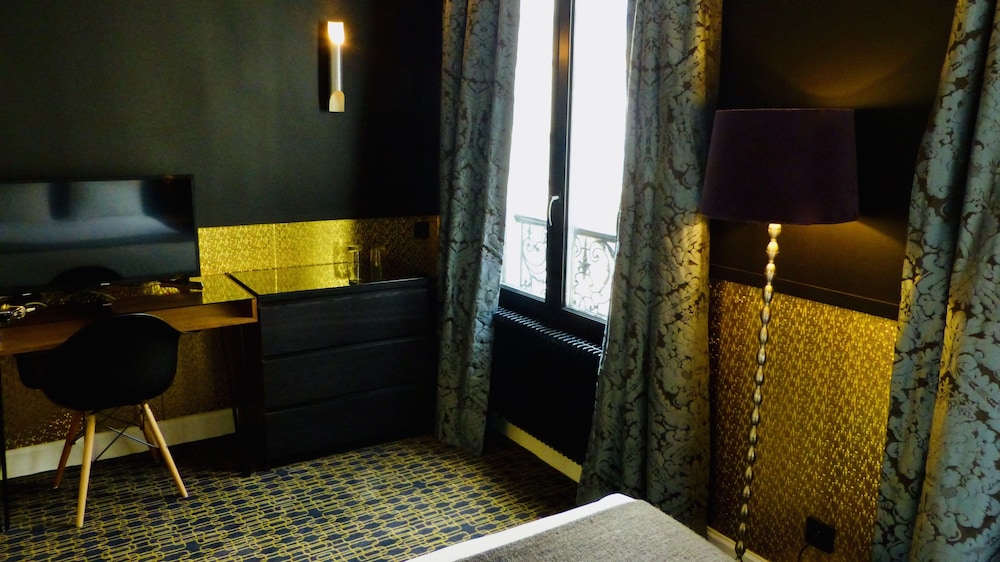 Hotel Noir 41/59