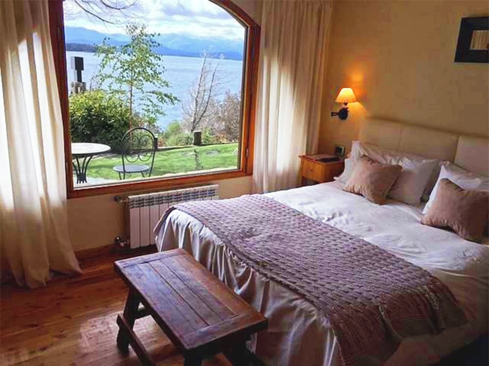 Lirolay Suites 14/46
