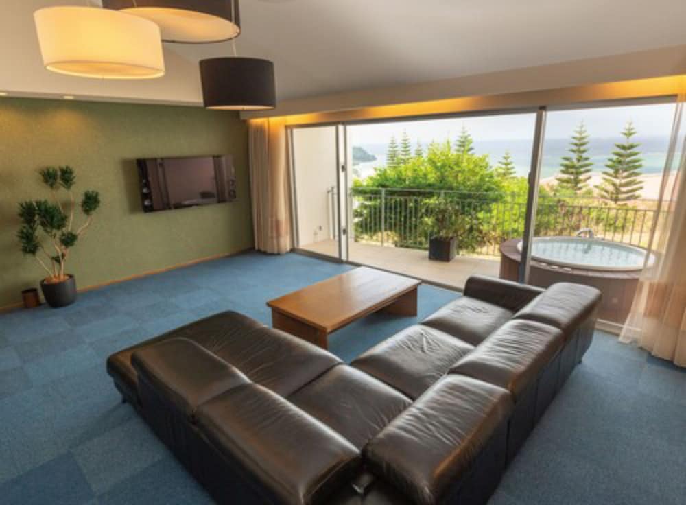 Condominium T-Room 6/34