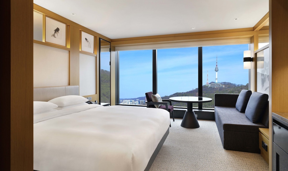 ROOM, TWIN BEDS, MOUNTAIN VIEW