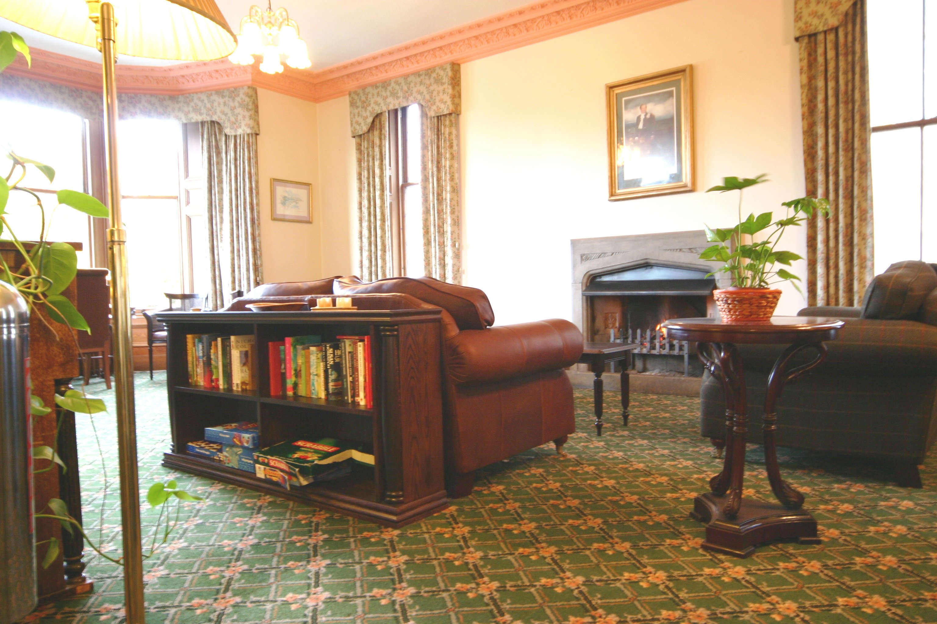 NETHYBRIDGE HOTEL 39/71
