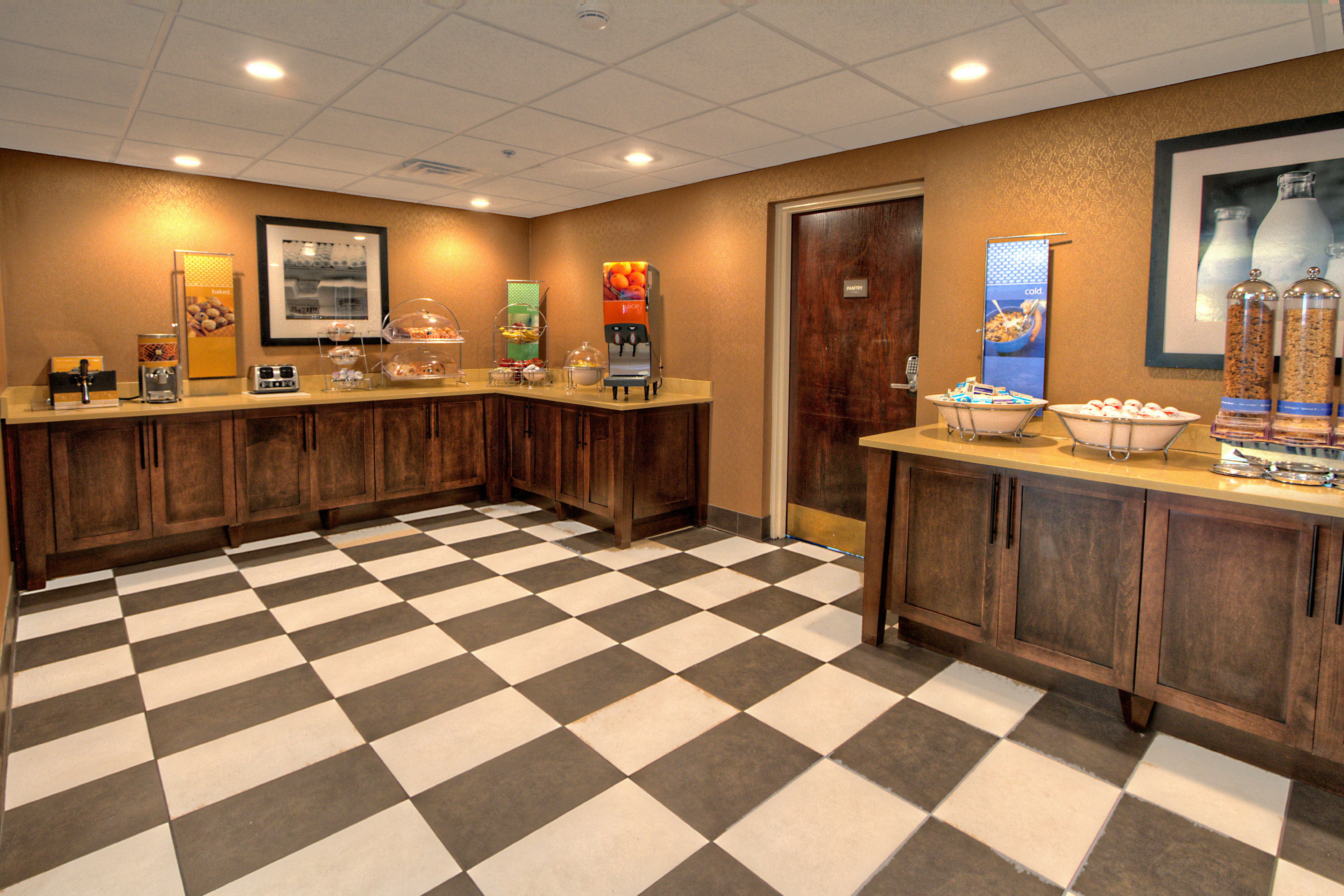 Hampton Inn Goldsboro 7/52