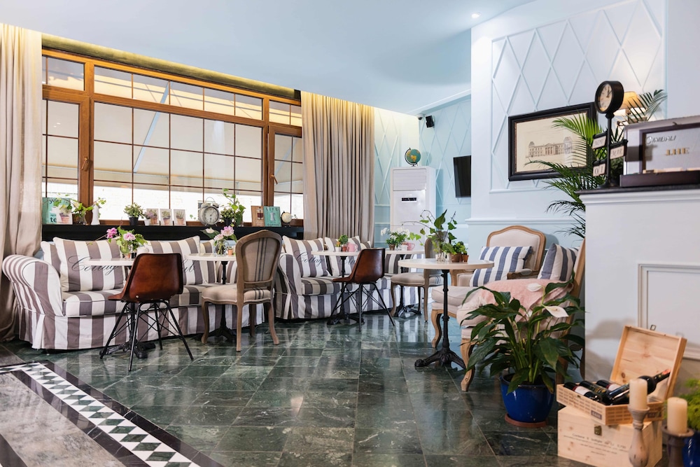 Areela Boutique Hotel 51/67