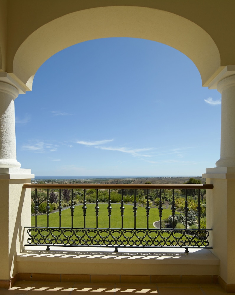 Monte Rei Golf And Country Club 2/50