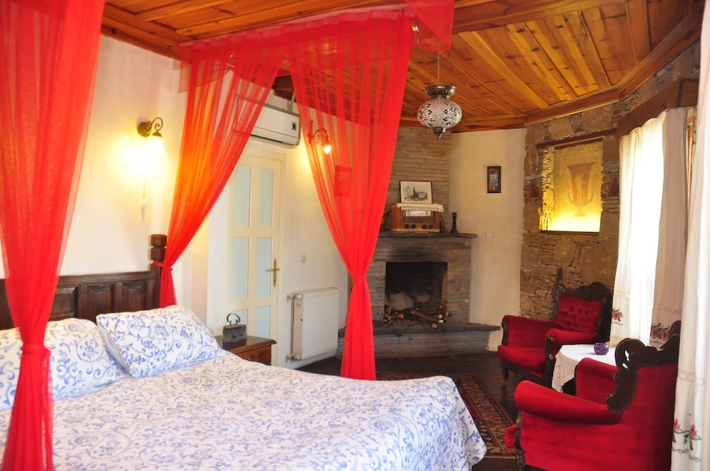Kirkinca Houses & Boutique Hotel 19/73