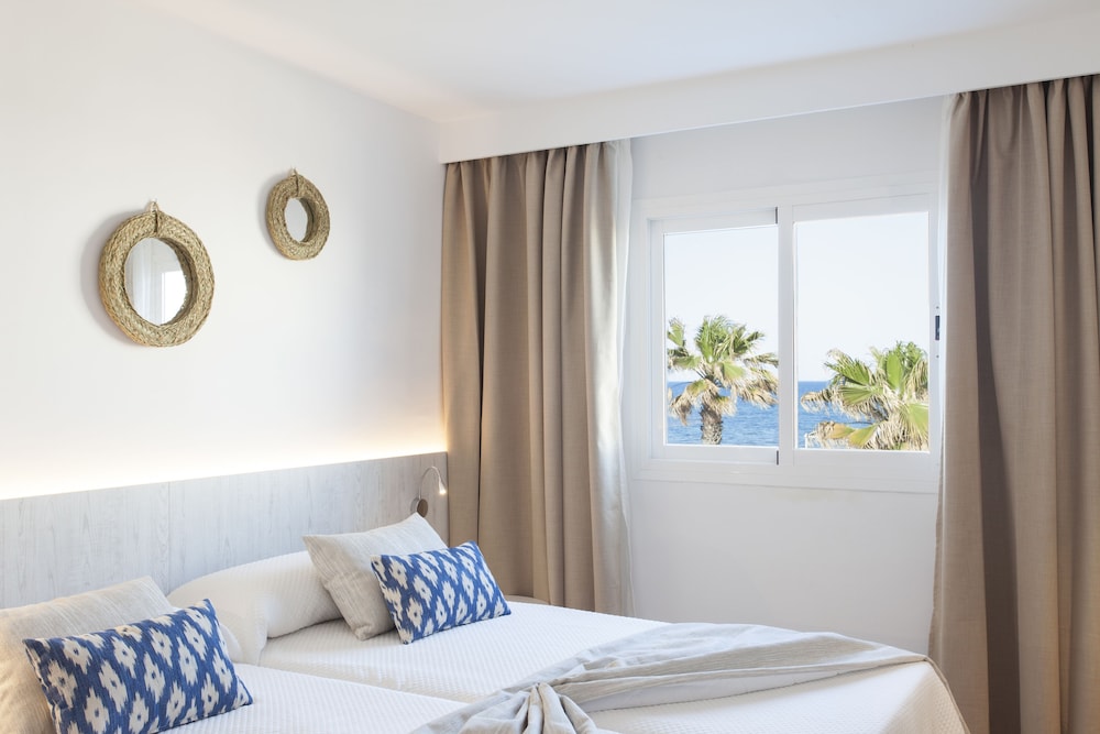 APARTMENT, SEA VIEW, BALCONY
