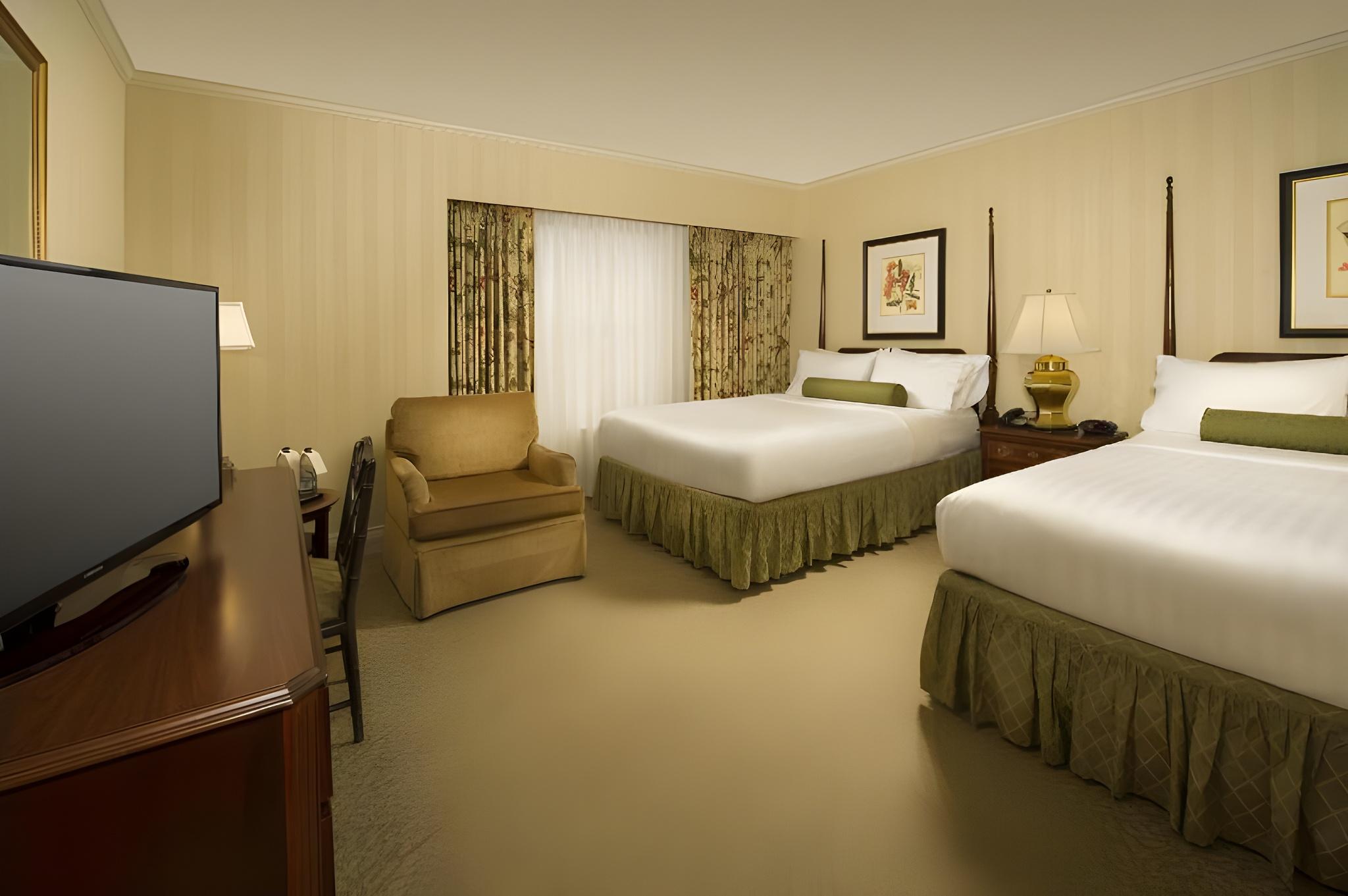 Deluxe, Quadruple, 2 Double Beds