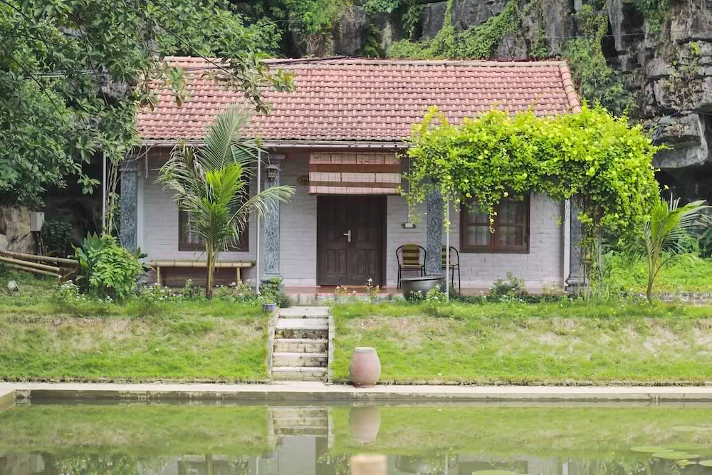 Mua Cave Ecolodge 7/72